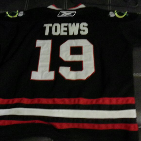 JONATHAN TOEWS CHICAGO BLACKHAWKS BLACK REEBOK PREMIER JERSEY XX-Large - Picture 11 of 14